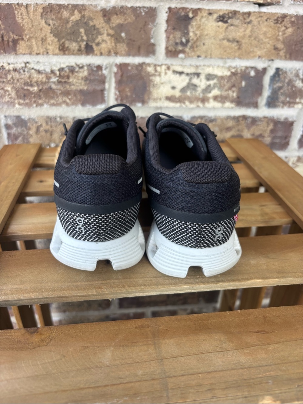 On Cloud 5 Combo Black/Alloy Women’s Size 7 - Picture 7 of 11